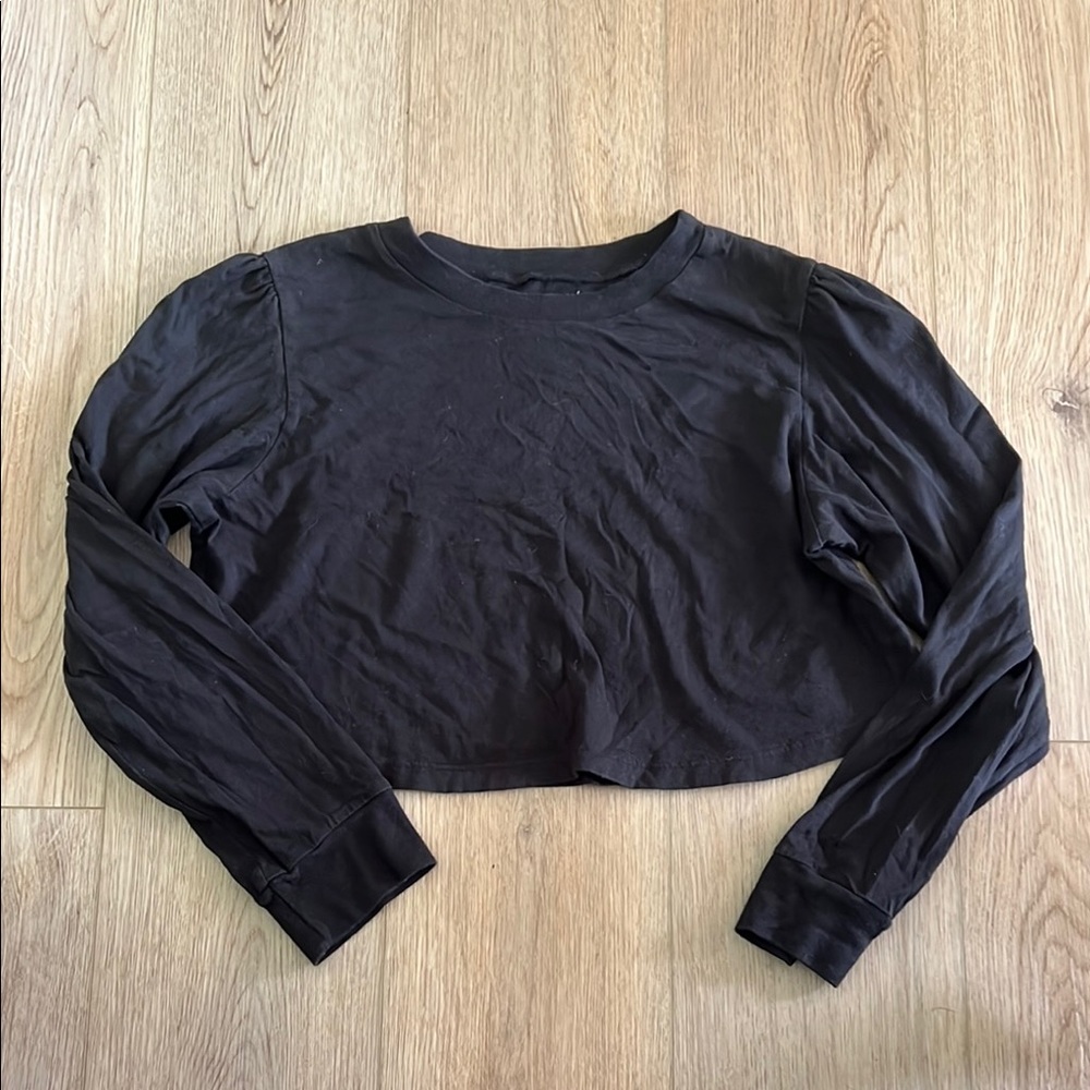 Stone Cold Fox Black Crop Sweatshirt
